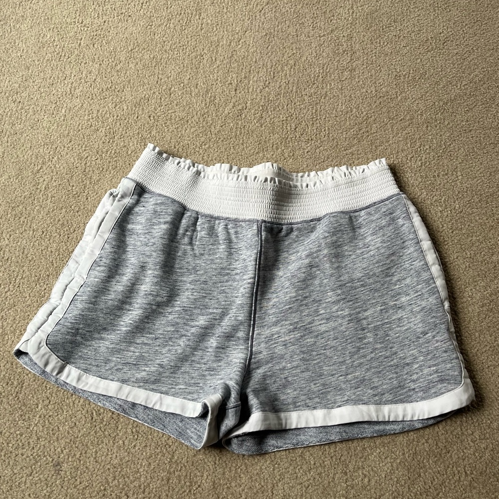 Lululemon Gray and White HR Shorts